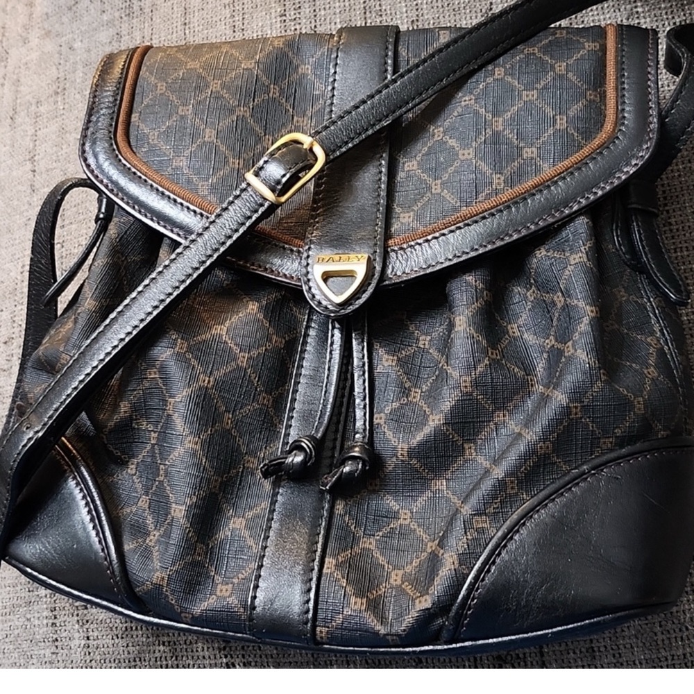Bally Vintage Leather Logo Crossbody Blk